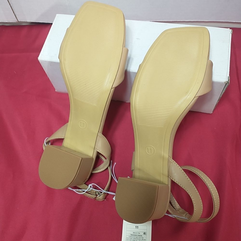 A New Day Brand Woman's SZ 11 Tan. - Picture 7 of 8